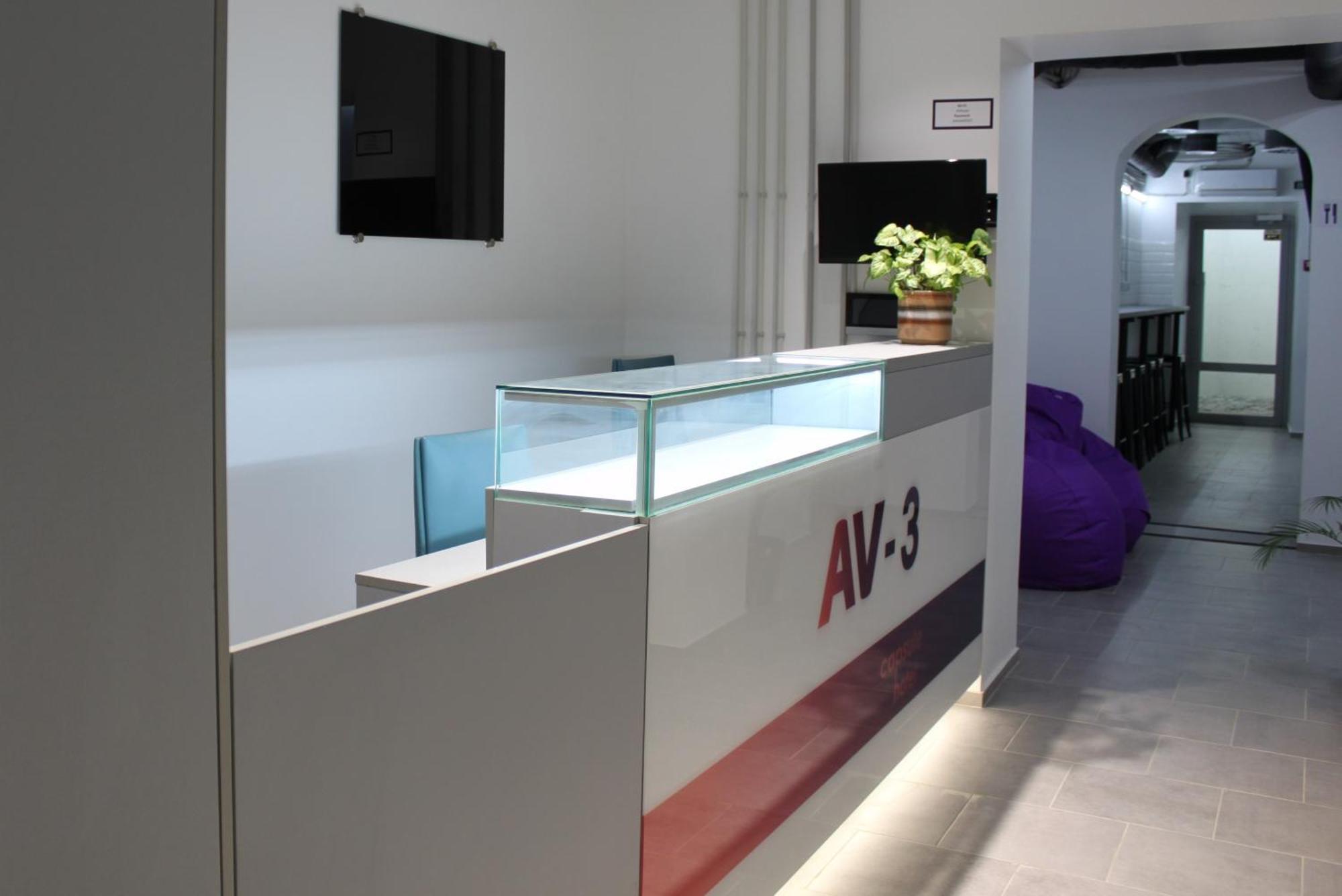 Av-3 Capsule Hotel Kiev Bagian luar foto